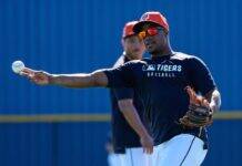 Braves Lose 20-Homer Infielder, Prospect Signs With Brewers Braves Lose 20-Homer Infielder, Prospect Signs With Brewers