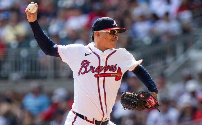 Braves Sign Reliever For His 7th Stint in Atlanta Braves Sign Reliever For His 7th Stint in Atlanta