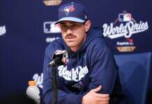 Blue Jays Ace Signs Massive Contract, Skips Free Agency Blue Jays Ace Signs Massive Contract, Skips Free Agency