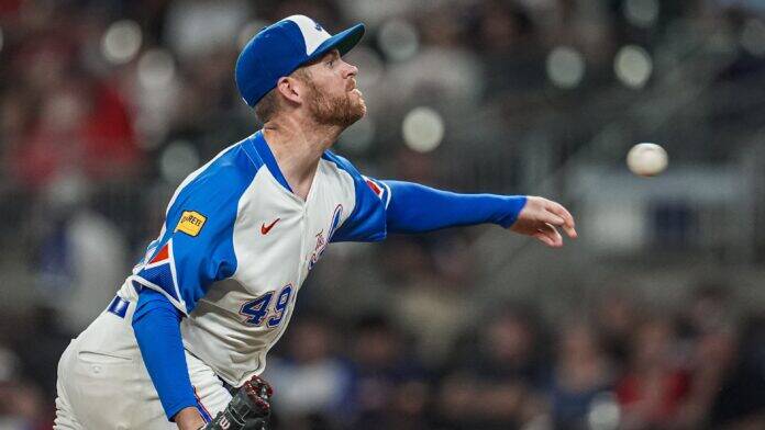 Braves move Bummer to 60-day IL, claim infielder Brett Wisely