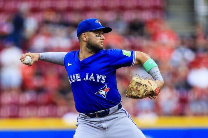 Braves Linked With Bo Bichette as Top Shortstop Target