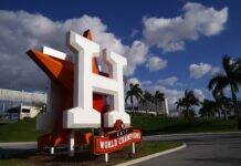 Japanese Star Makes MLB Decision and Signs Mega $54M Deal Japanese Star Makes MLB Decision and Signs Mega $54M Deal