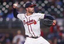 The Braves Bring Back Reliever on $3M Contract The Braves Bring Back Reliever on $3M Contract